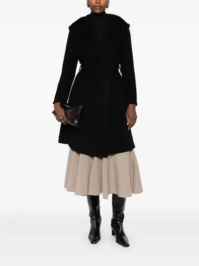 Glox Belted Coat In Black