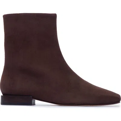 Bernardo Belfast Suede Ankle Booties In Burgundy