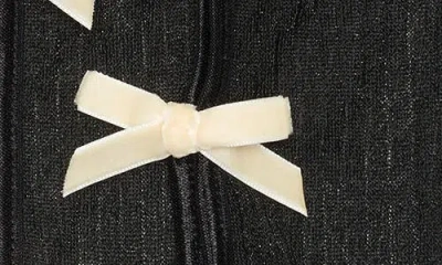 High Heel Jungle Velvet Bow Socks In Black