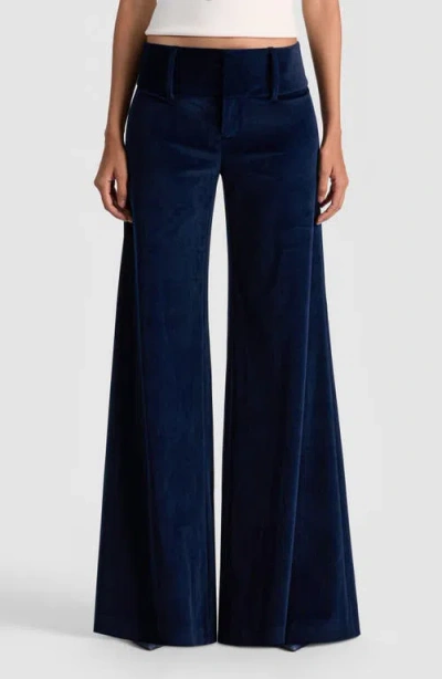 Alice And Olivia Olivia Velvet Pant In Blue