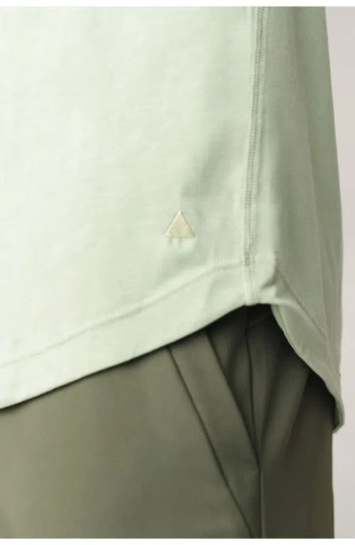 Vitality Adapt Tee In Green