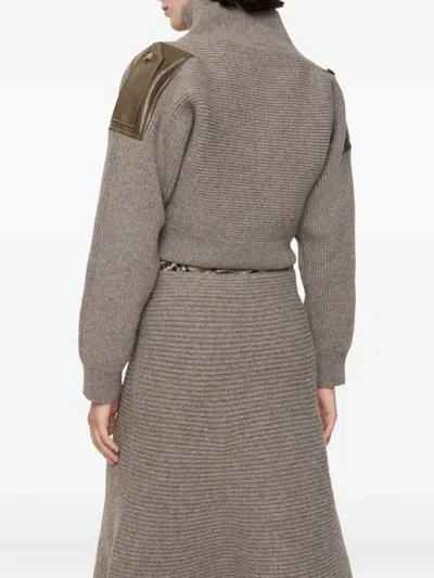 Burberry Pullover Mit Kurzer Knopfleiste In Gray