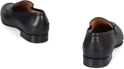 Valentino Garavani Vlogo Signautre Leather Loafers In Black