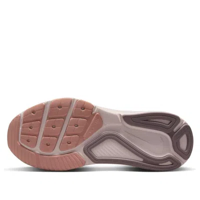 Nike Structure 26 Running Shoe In Pink