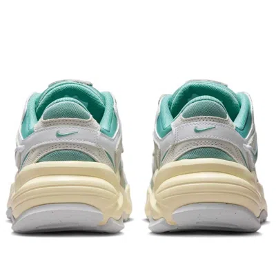 Nike Al8 Sneaker In Multi