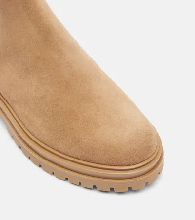 Gianvito Rossi Chelsea Suede Ankle Boots In Nude