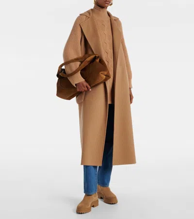 Gianvito Rossi Chelsea Suede Ankle Boots In Nude