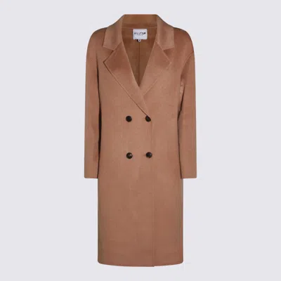 Kujiten Coats Camelo In Animal Print