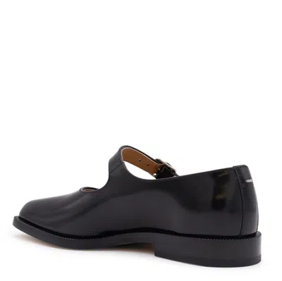Maison Margiela Bovine Leather Mary Jane Pumps With Sheepskin Detailing And Elegant Buckle Closure In Black