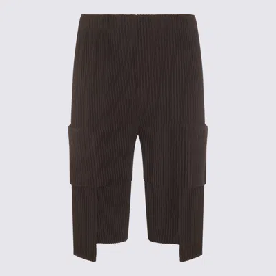Issey Miyake Knee Length Pleated Shorts With Elastic Waistband In Brown