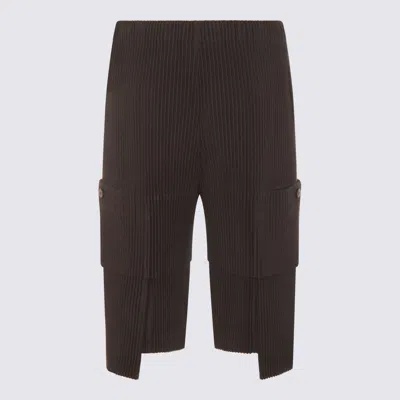 Issey Miyake Knee Length Pleated Shorts With Elastic Waistband In Brown