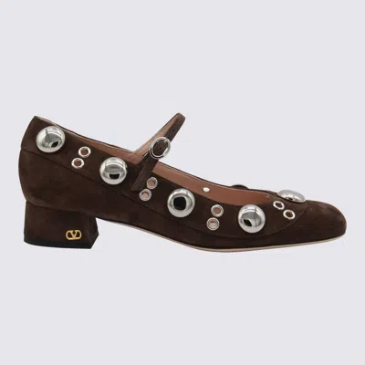 Valentino Stylish Block Heel Round Toe Pumps In Brown