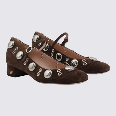 Valentino Stylish Block Heel Round Toe Pumps In Brown