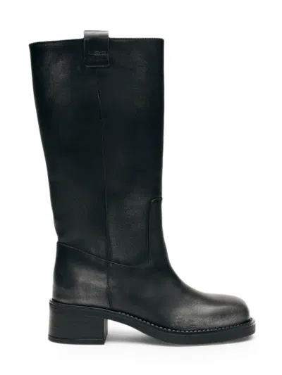 Alohas Sajan Round Toe Boot In Black
