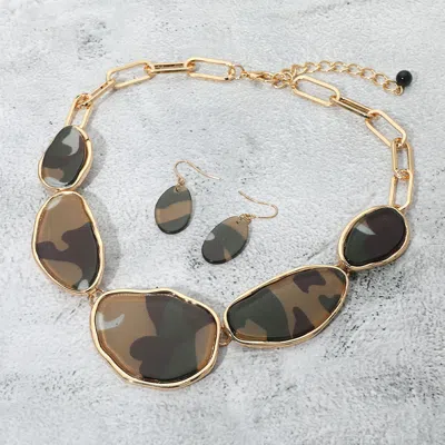 Fashnzfab Bold Abstract Sparkled Celluloid Acetate Plate Link Statement Necklace In Multi