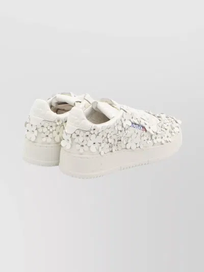 Autry "medalist Low Blooming" Sneaker In White