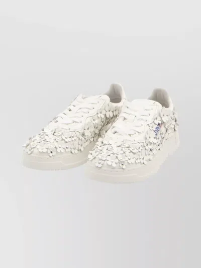 Autry "medalist Low Blooming" Sneaker In White