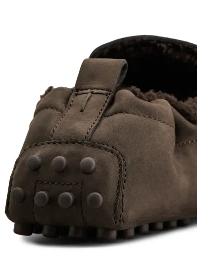Tod's Glove Gommino Loafers In Nubuck In Burgundy