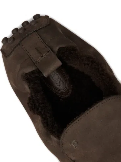 Tod's Glove Gommino Loafers In Nubuck In Burgundy