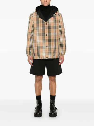 Burberry Reversible Waterproof Jacket In Brown