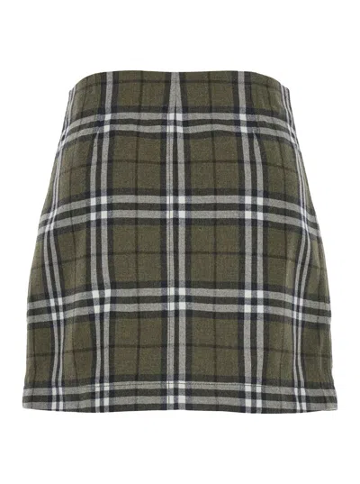 Burberry Women Green Skirt With All-over Check Motif And Side Pockets In Virgin Wool Woman In Multi
