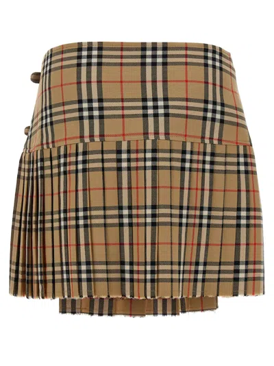 Burberry Pleated High Waist Check Pattern Kilt Skirt With Buckle In Brown
