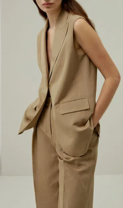 Lilysilk Single Button Sleeveless Lapel Blazer In Brown