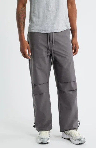 Santo Studio Alto Bungee Pants In Gray