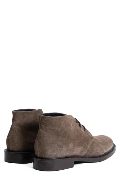 Robert Barakett Nicky Chukka In Brown