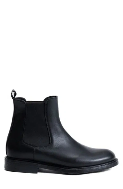 Robert Barakett Nolan Chelsea Boot In Black