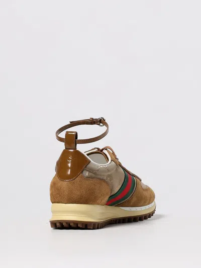 Gucci Women Re-motion Suede Low-top Sneakers In Brown