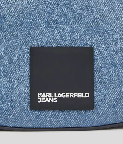 Kl Jeans Klj Halbmond-schultertasche Mit Box-logo In Blue