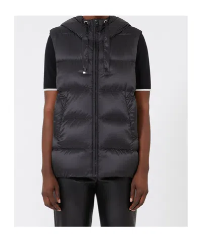 Max Mara Padded Gilet In Water-repellent Technical Fabric In Black