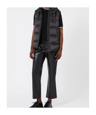 Max Mara Padded Gilet In Water-repellent Technical Fabric In Black