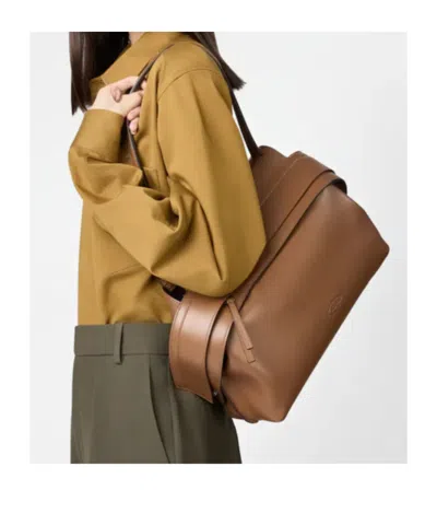 Tod's Medium Shoulder Bag Structured Shape In Brown