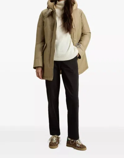 Woolrich Insulated Parka With Hood And Pockets In Nude