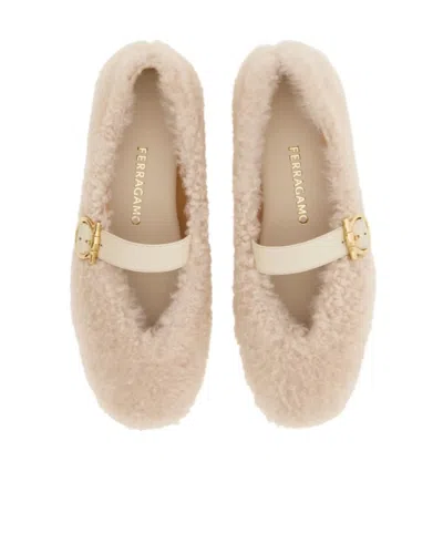 Ferragamo Gancio Genuine Shearling Ballet Flat In Neutral