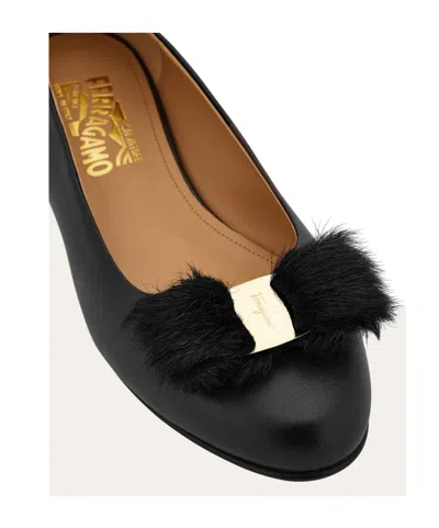 Ferragamo Vara Bow Ballet Flats In Black