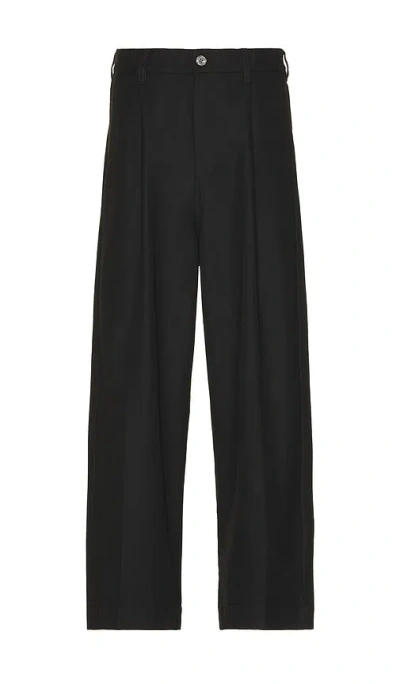 Obey Oliver Pleated Trousers In Black
