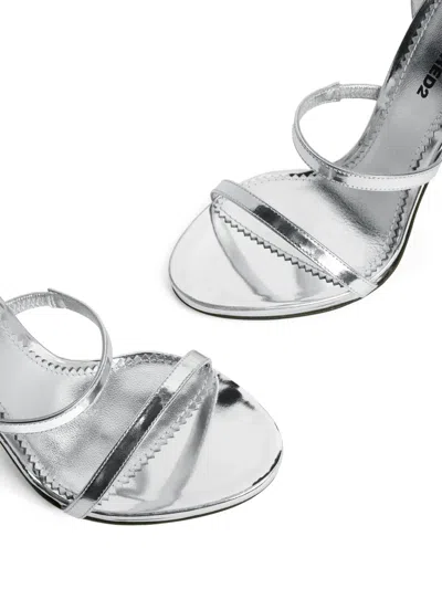 Dsquared2 Straps Laminated Sandals In Gray