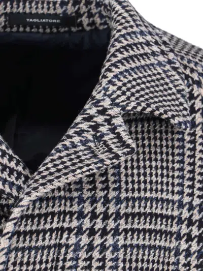 Tagliatore Classic Houndstooth Pattern Jacket With Structured Collar And Matching Belt In Gray