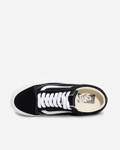 Vans Stitched Low-top Silhouette Rubber Sole Sneakers In Black