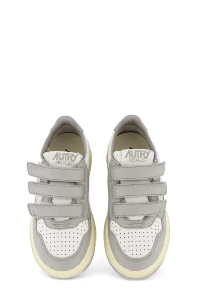 Autry Suede Kidstripes Low-top Sneakers In Gray