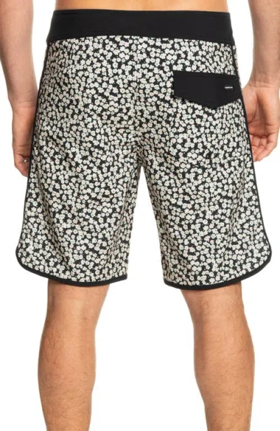 Quiksilver Highline Scallop Swim Trunks In Gray
