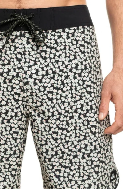 Quiksilver Highline Scallop Swim Trunks In Gray