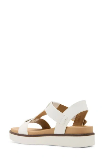 Blondo Rosaria Waterproof Sandal In White