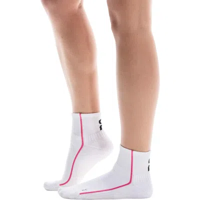 On Court Mid Socks In White