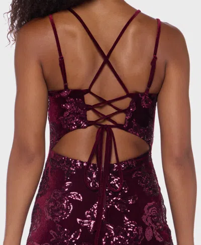 B Darlin Juniors' Sequin Embellished Sweetheart Neck Short Dress In Burgundy