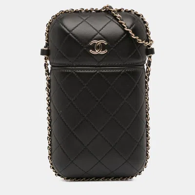 Pre-owned Chanel Black Cc Quilted Lambskin Chain Around Phone Holder