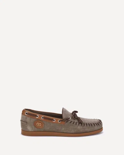 Valentino Garavani Palm Avenue Crust Leather Boat Shoes In Brown